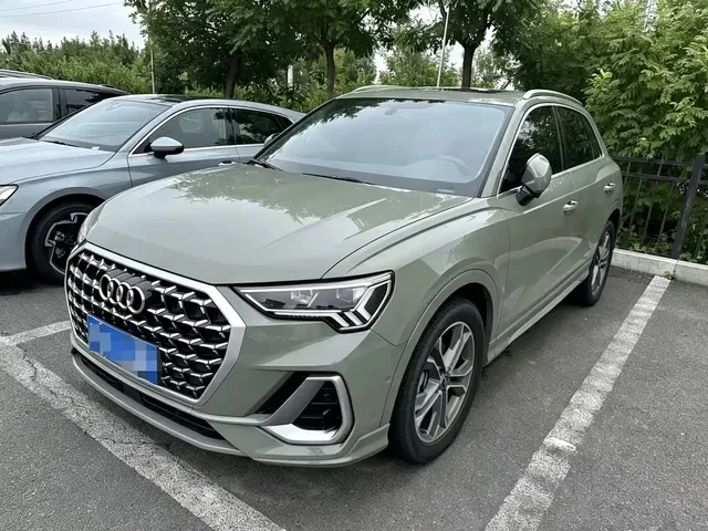 Audi Q3 2024 40 TFSI Fashion Sport