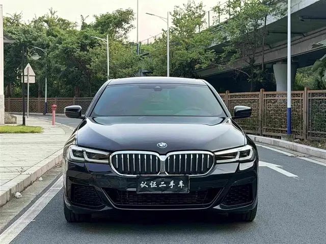 BMW 5 Series 2023 Facelift 530Li Leading M Sport Package