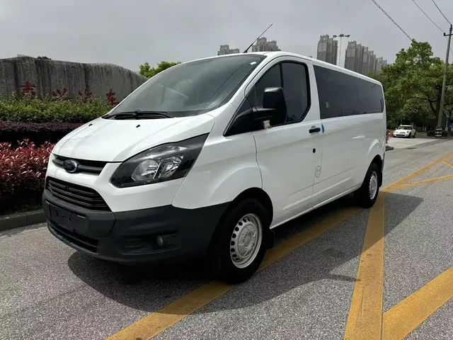 Ford Transit 2020 2.0T Diesel Multi-purpose Commercial Vehicle Medium Wheelbase Low Roof Dual Swing Doors China VI