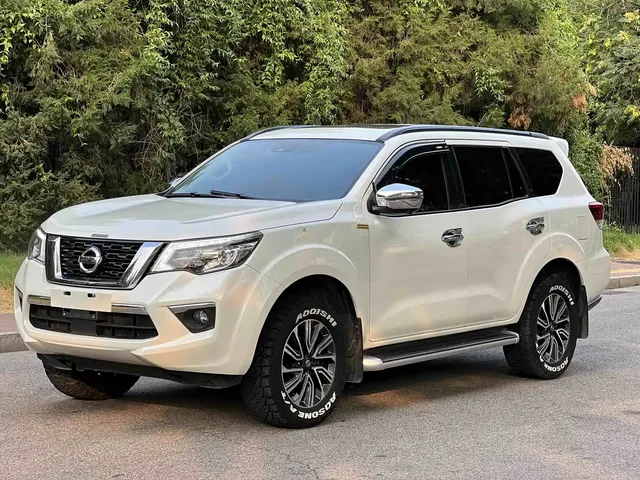 Nissan Terra 2018 2.5L Automatic AWD Flagship