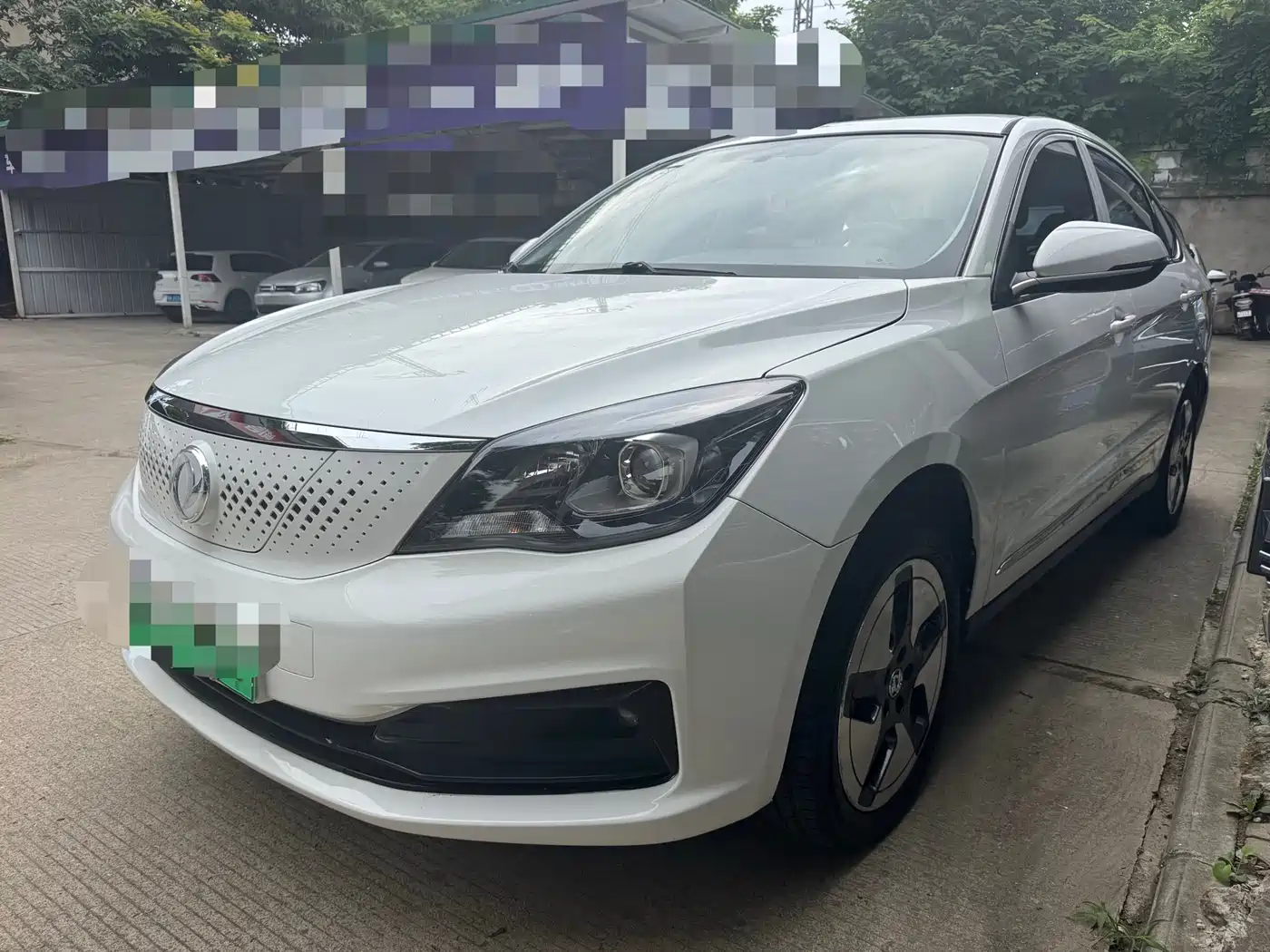 Dongfeng Aeolus Dongfeng Fengshen E70 2023 400H Battery Swap Ride-hailing Version