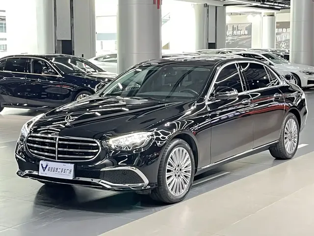Mercedes-Benz E-Class 2023 E 300 L Fashion