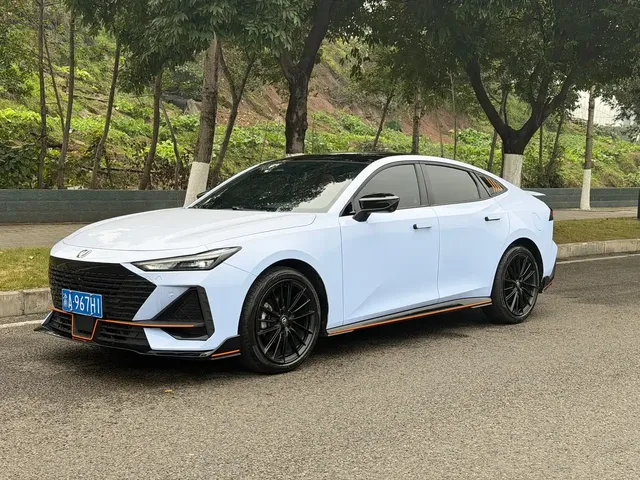 Changan UNI-V 2023 1.5T Sport Edition