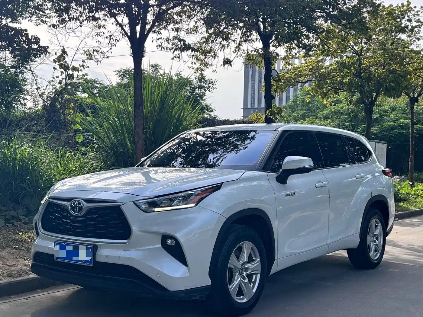 Toyota Highlander 2022 Dual Engine 2.5L 2WD Elite 7-Seater