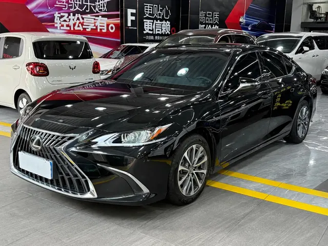 Lexus ES 2023 200 Excellence Edition