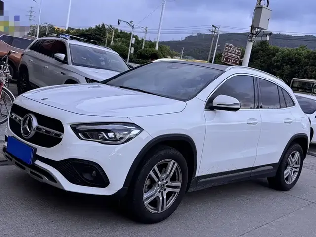 Mercedes-Benz GLA 2023 Facelift GLA 200