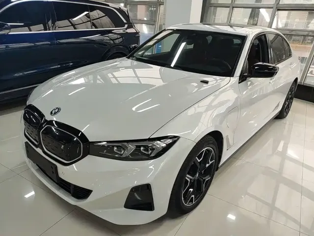 BMW i3 2024 eDrive 40 L Shadow Night Package