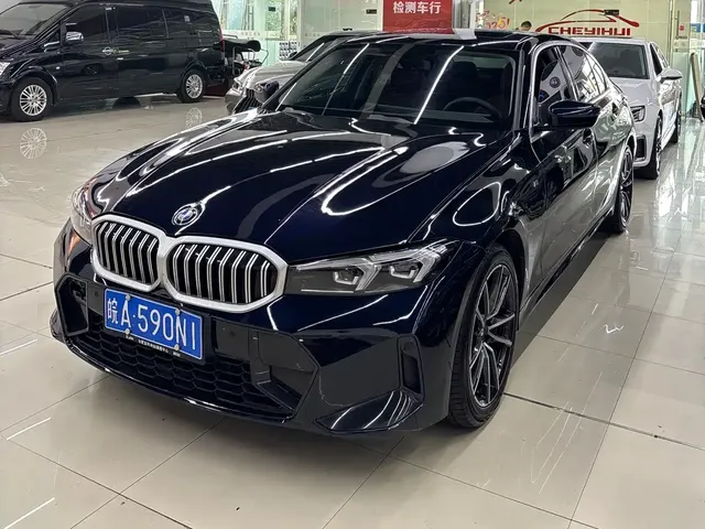 BMW 3 Series 2023 325Li M Sport Package