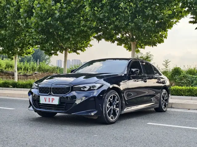 BMW i3 2024 eDrive 40 L Shadow Night Package