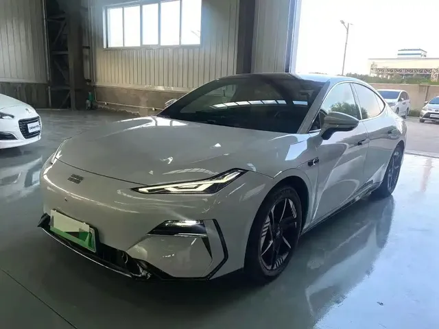 Geely Galaxy E8 2024 550km RWD PRO