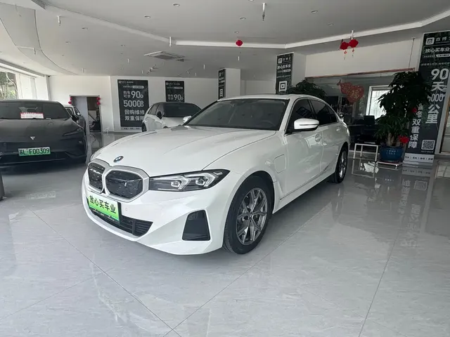 BMW i3 2024 eDrive 35 L
