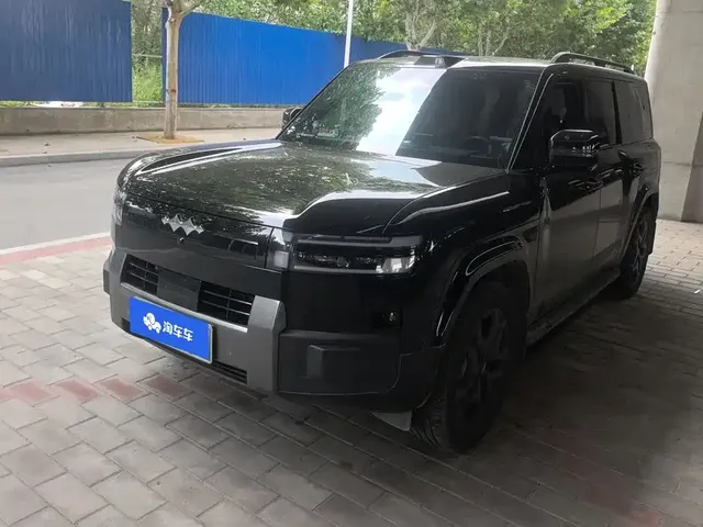 Fang Cheng Bao Titanium 7 2025 AWD Base Model