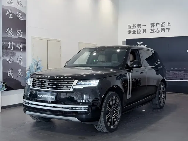 Land Rover Range Rover 2024 3.0 L6 400PS Genesis Extended