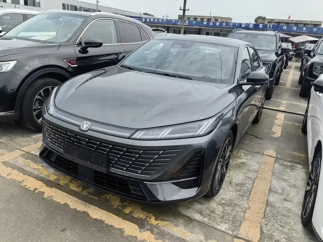 Changan Eado 2025 Model Year Facelift 1.5T 500Bar Premium Edition