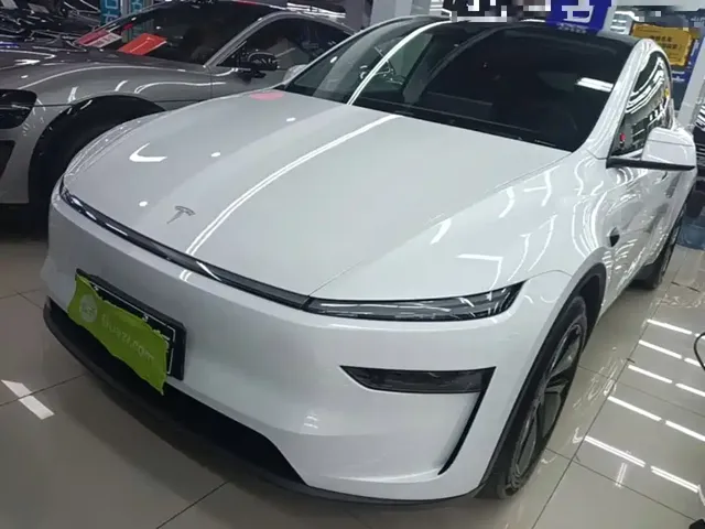 Tesla Model Y 2025 Facelift Long Range All-Wheel Drive