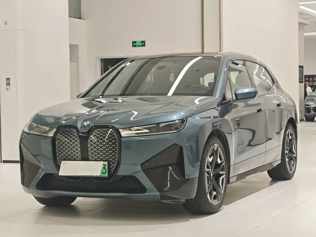 BMW iX 2022 xDrive40