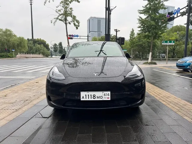 Tesla Model Y 2022 Facelift Rear-Wheel Drive Version