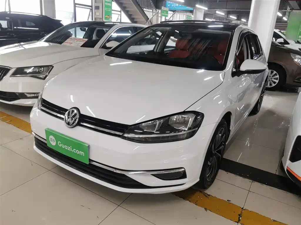 Volkswagen Golf 2020 200TSI DSG Comfort Progressive Edition
