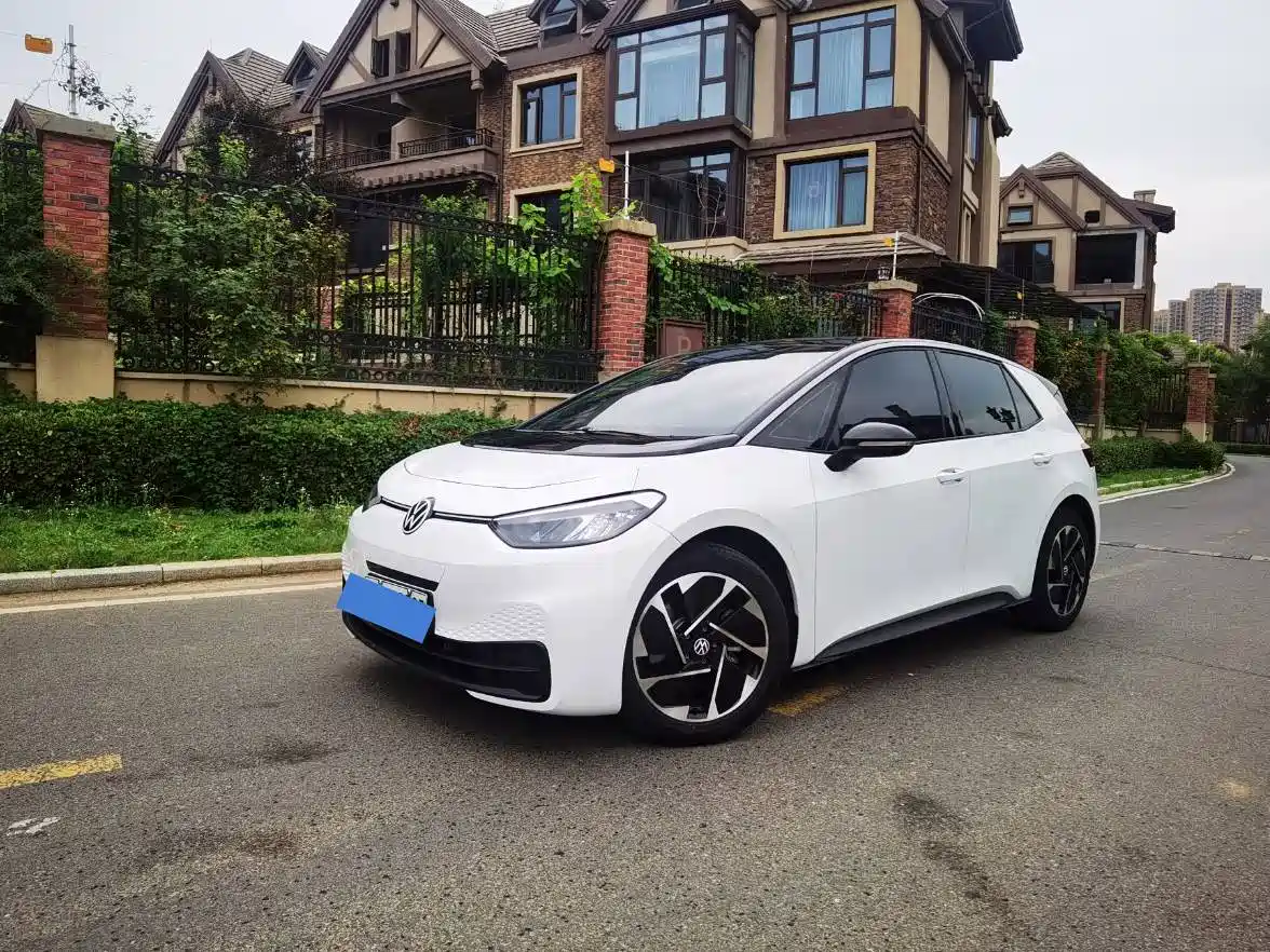 Volkswagen ID.3 2023 Pure Smart Edition