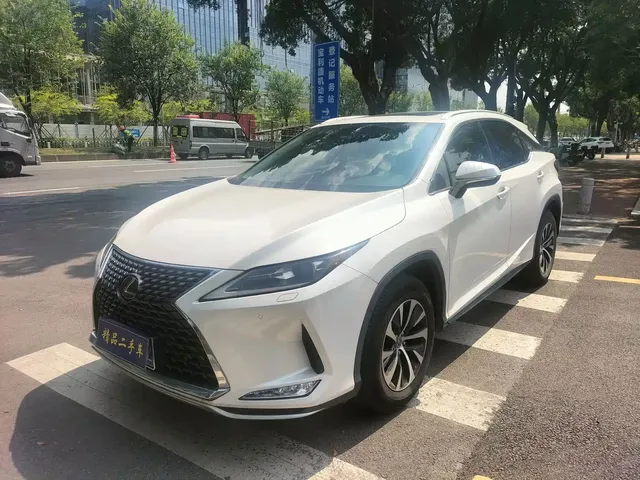 Lexus RX 2020 Facelift 300 2WD Comfort Edition