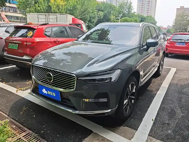 Volvo XC60 2026 Model B5 AWD Premium Luxury