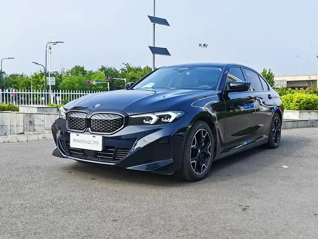 BMW i3 2025 eDrive 40 L Shadow Night Package