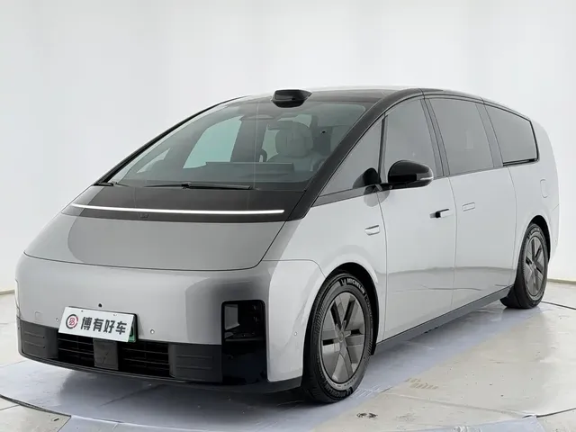 Li Auto MEGA 2024 Ultra