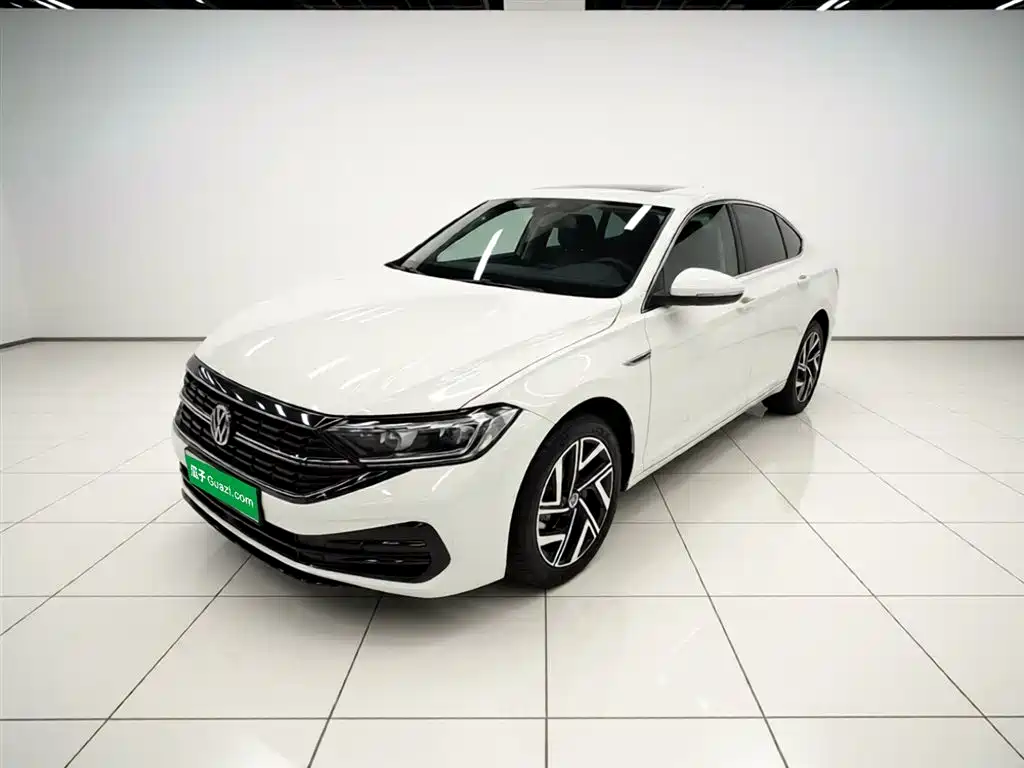 Volkswagen Sagitar 2023 300TSI DSG Surpassing Edition