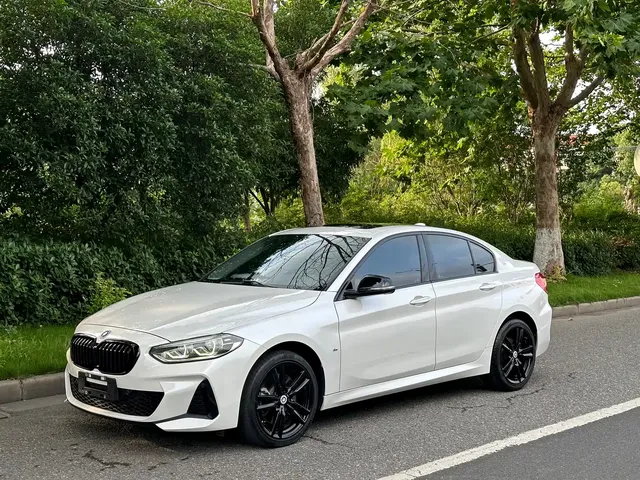 BMW 1 Series 2021 125i M Sport Black Night Edition
