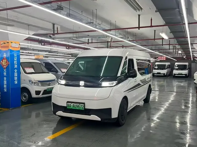 Yuan Cheng Farizon Super VAN 2024 Model Smart Wealth Edition Medium Wheelbase Medium Roof 83kWh