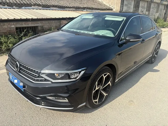 Volkswagen Magotan 2023 Model 2 Million Commemorative Edition 330TSI DSG Luxury