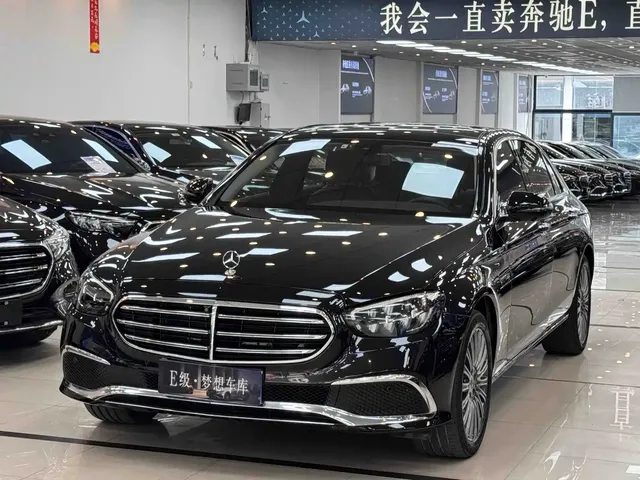 Mercedes-Benz E-Class 2022 E 300 L Fashion
