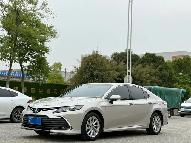 Toyota Camry 2021 2.0G Luxury Edition