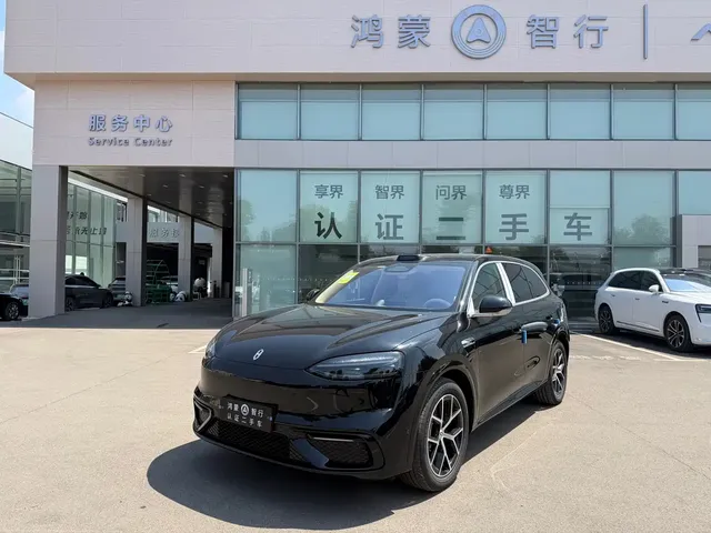 AITO Wenjie AITO M6, 2026