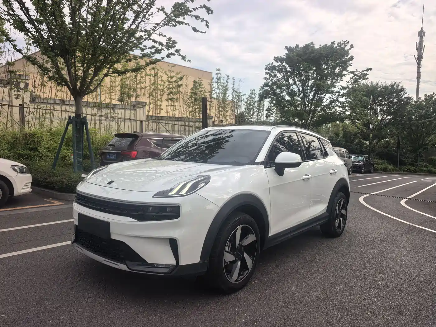Lynk & Co 06 EM-P 2020 PHEV Plus