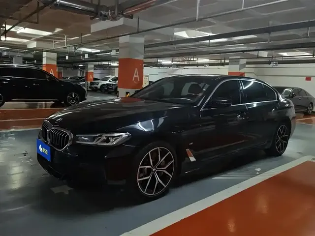 BMW 5 Series 2022 Facelift II 530Li Premium Package M Sport