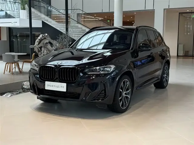 BMW X3 2023 xDrive30i Leading M Night Package