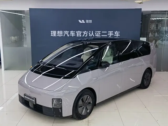Li Auto MEGA 2025 Ultra Smart Renewal Edition