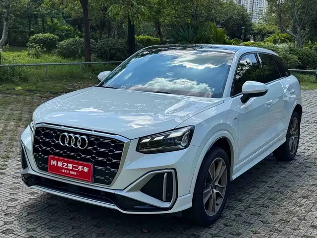 Audi Q2L 2022 35 TFSI Fashion Dynamic