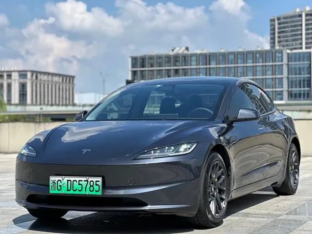 Tesla Model 3 2023 Rear-Wheel Drive