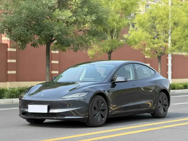 Tesla Model 3 2023 Long Range All-Wheel Drive