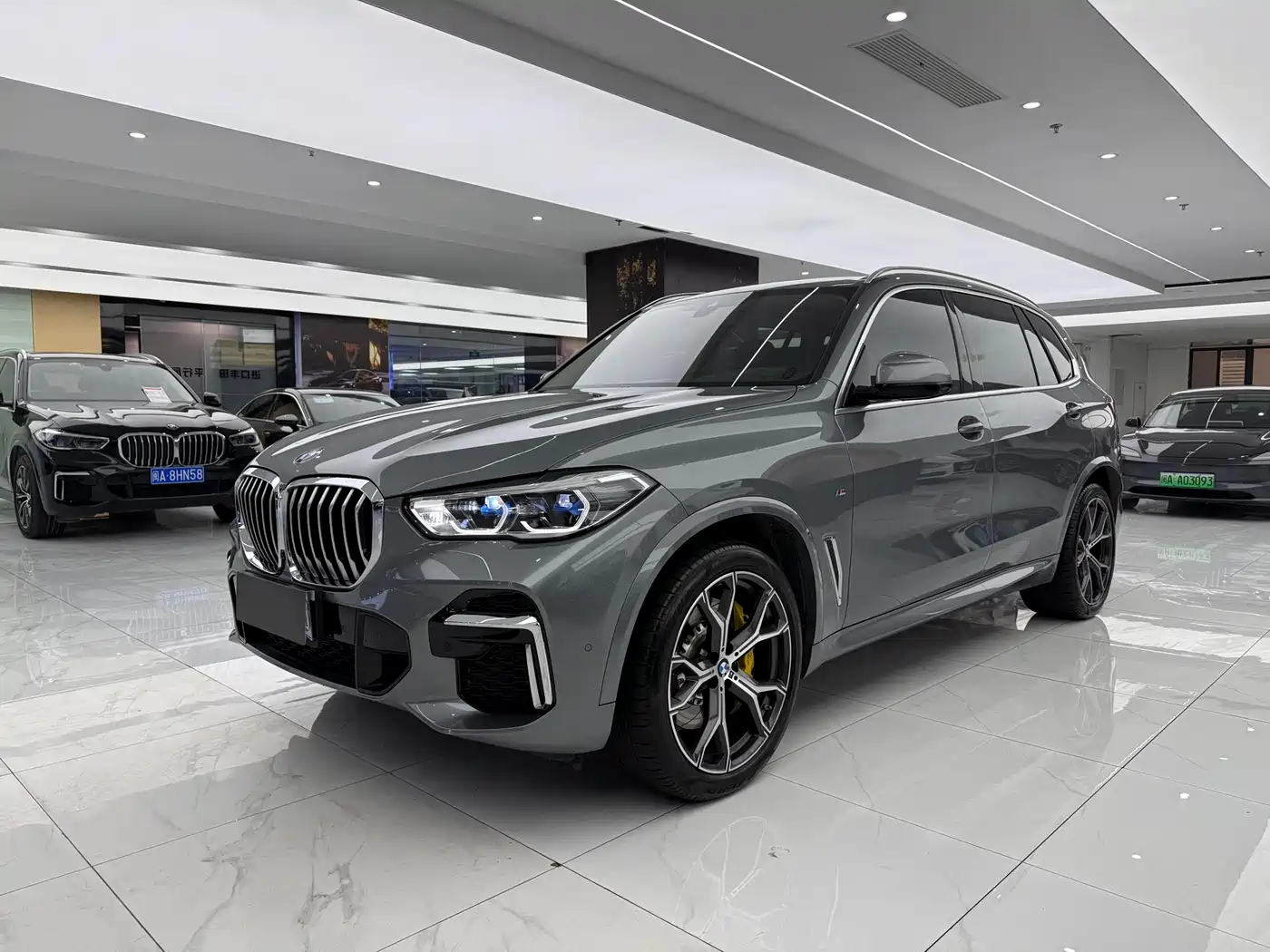 BMW X5 2022 xDrive 30Li Premium M Sport Package