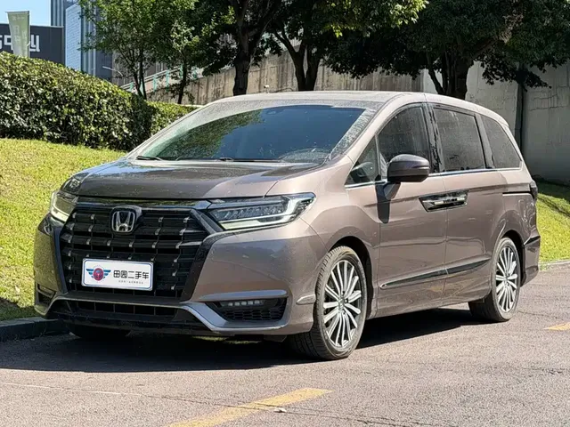 Honda Elysion 2022 2.0L e:HEV Luxury First Edition