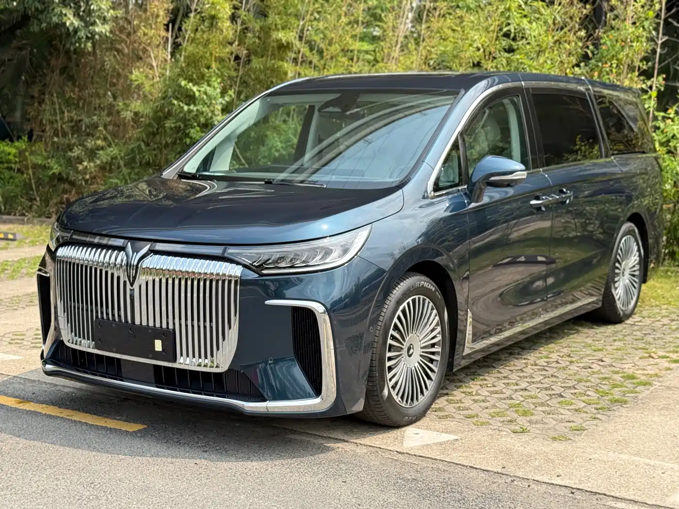 Voyah Auto Voyah Dreamer 2025 PHEV AWD Flagship Kunpeng Edition