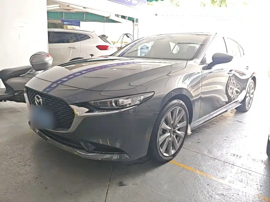 Mazda 3 Axela 2023 2.0L Auto Zhiya