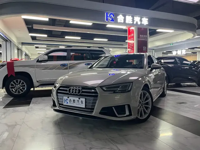 Audi A4L 2019 40 TFSI Fashion (China V)