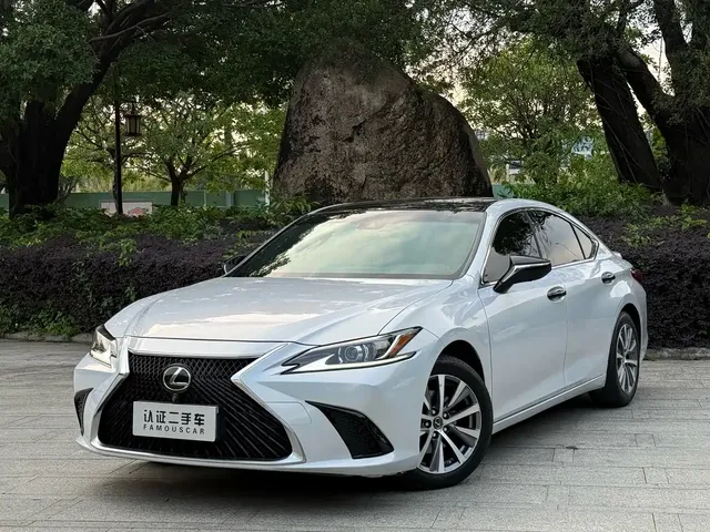 Lexus ES 2018 200 Excellence Edition China V