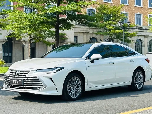 Toyota Avalon 2024 Hybrid 2.0L Luxury Edition