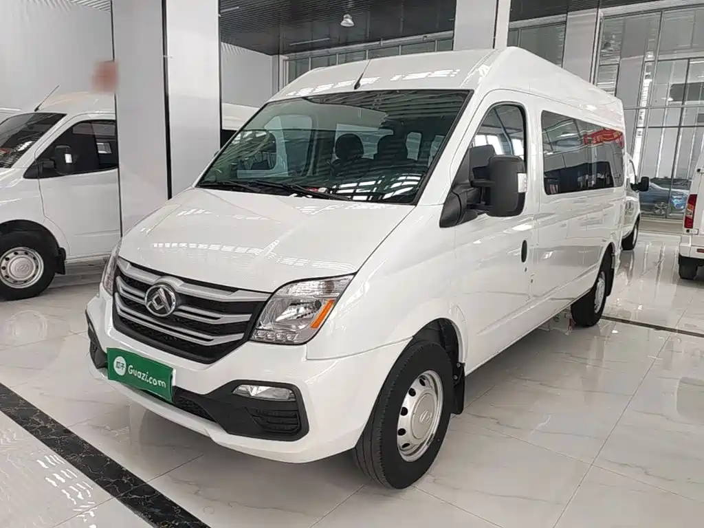 SAIC Maxus Xintu V80 2024 Model Year Aoyunton Value Edition 6MT Long Wheelbase Medium Roof 127Ps 6/7/8/9-Seater