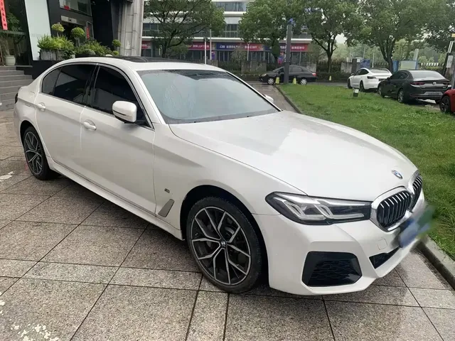 BMW 5 Series 2022 Facelift 530Li Premium M Sport Package